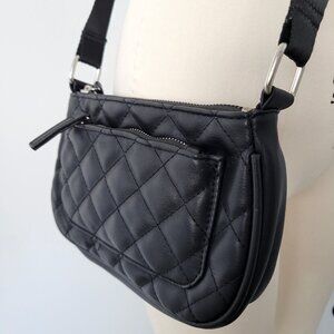 Olivia & Kate New York Black Quilted Crossbody Shoulder Bag